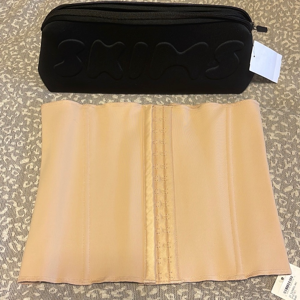 NWT SKIMS XL waist trainer